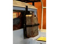 CRM Real Scale Jerrycan Seitenhalterung mit versch....